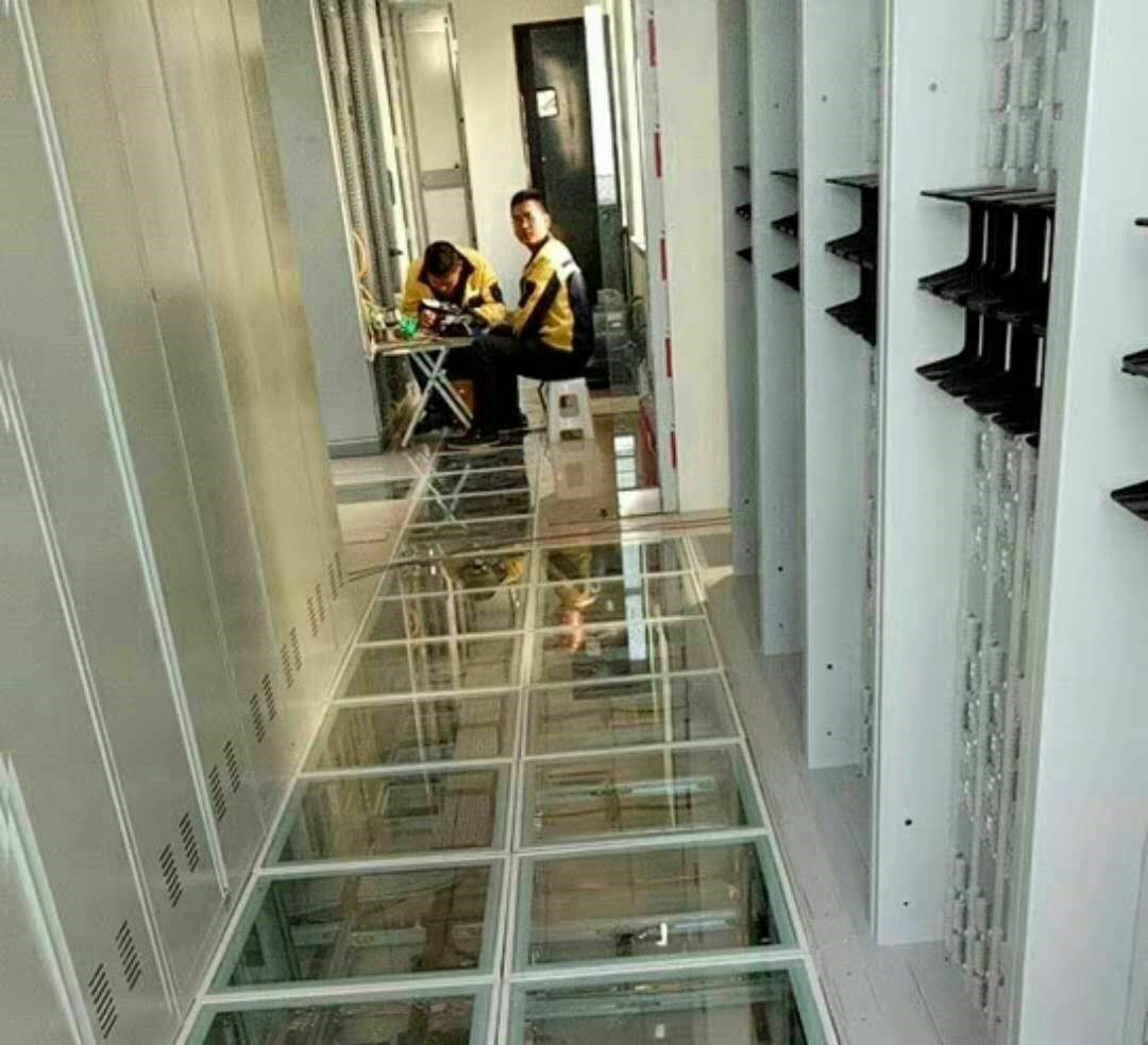 玻璃防靜電地板廠家-河南玻璃防靜電地板**供應商