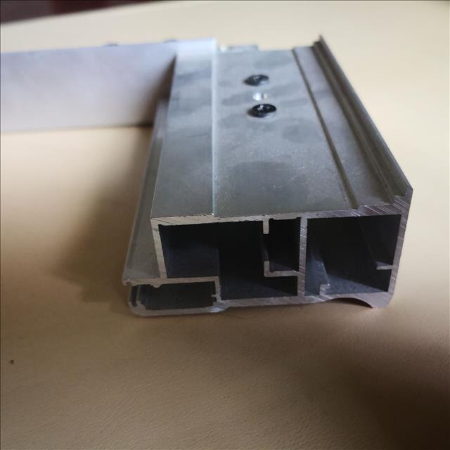 上海衣柜門鋁型材廠家直銷