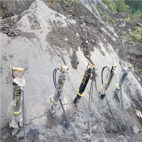 礦山開采硬石頭劈裂棒劈裂器