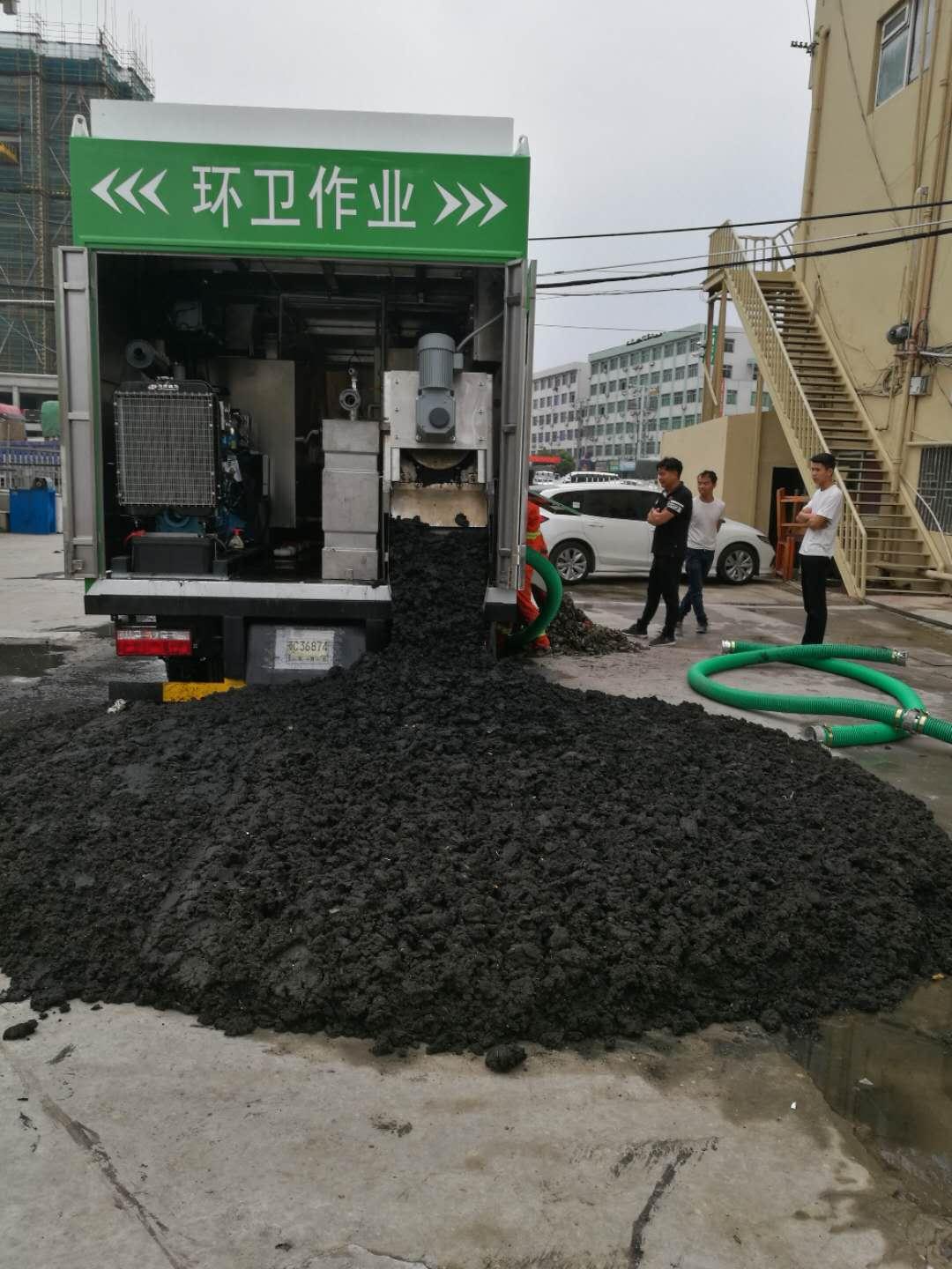 原装进口环保吸污车