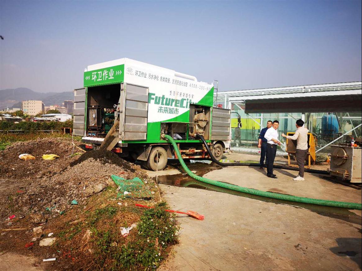 粪便处理车报价渣水分离车