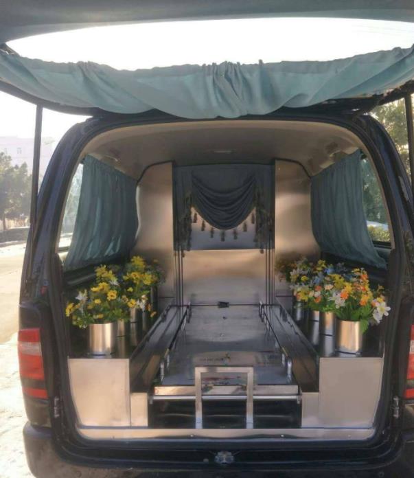 邵武殯儀車靈車運(yùn)輸遺體