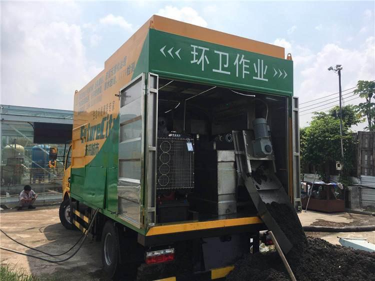 全新型環(huán)保吸糞車多少錢