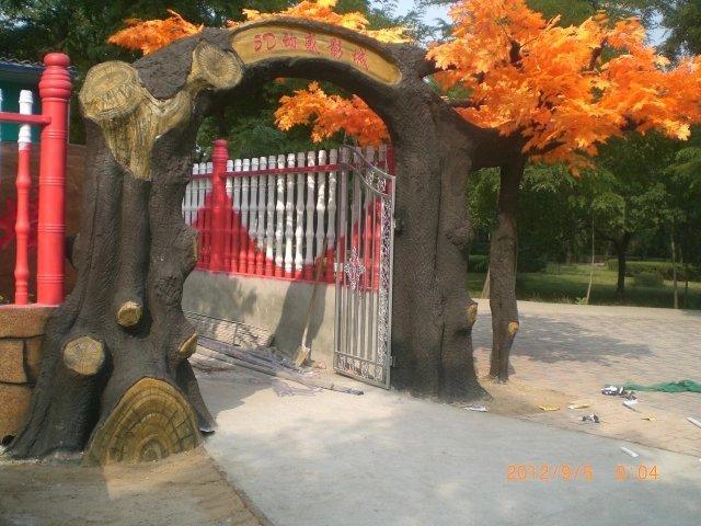 深圳專(zhuān)業(yè)仿真樹(shù)大門(mén)制作