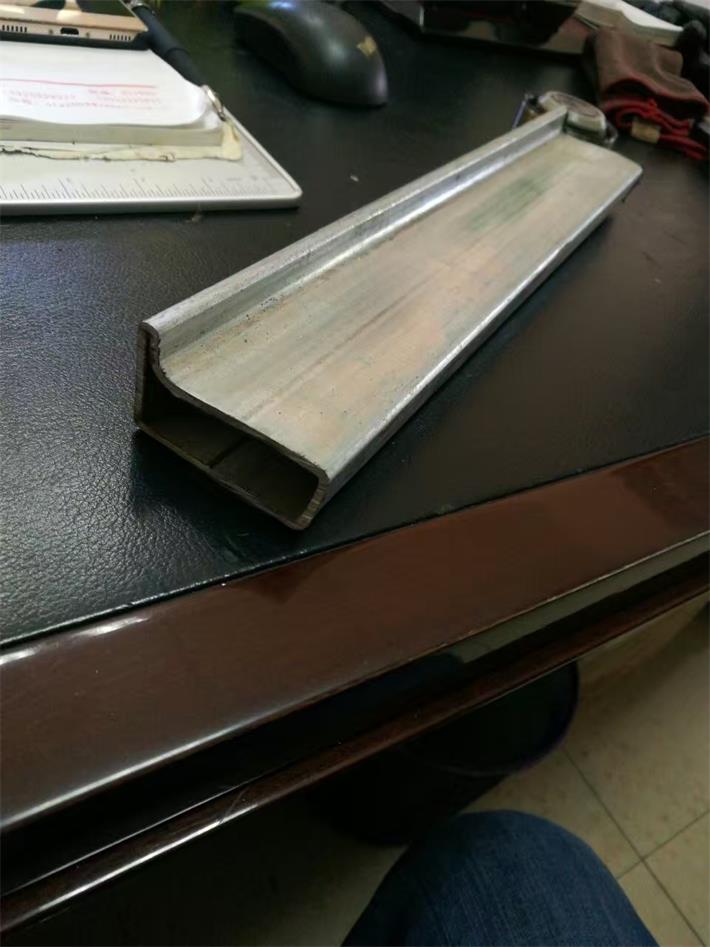 包頭異型管