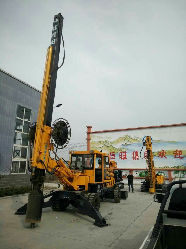 輪式旋挖鉆機(jī)樓房打樁機(jī) 小型旋挖式鉆機(jī)打樁機(jī)
