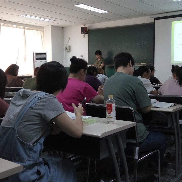 2019年錦江區(qū)保育員考試試題
