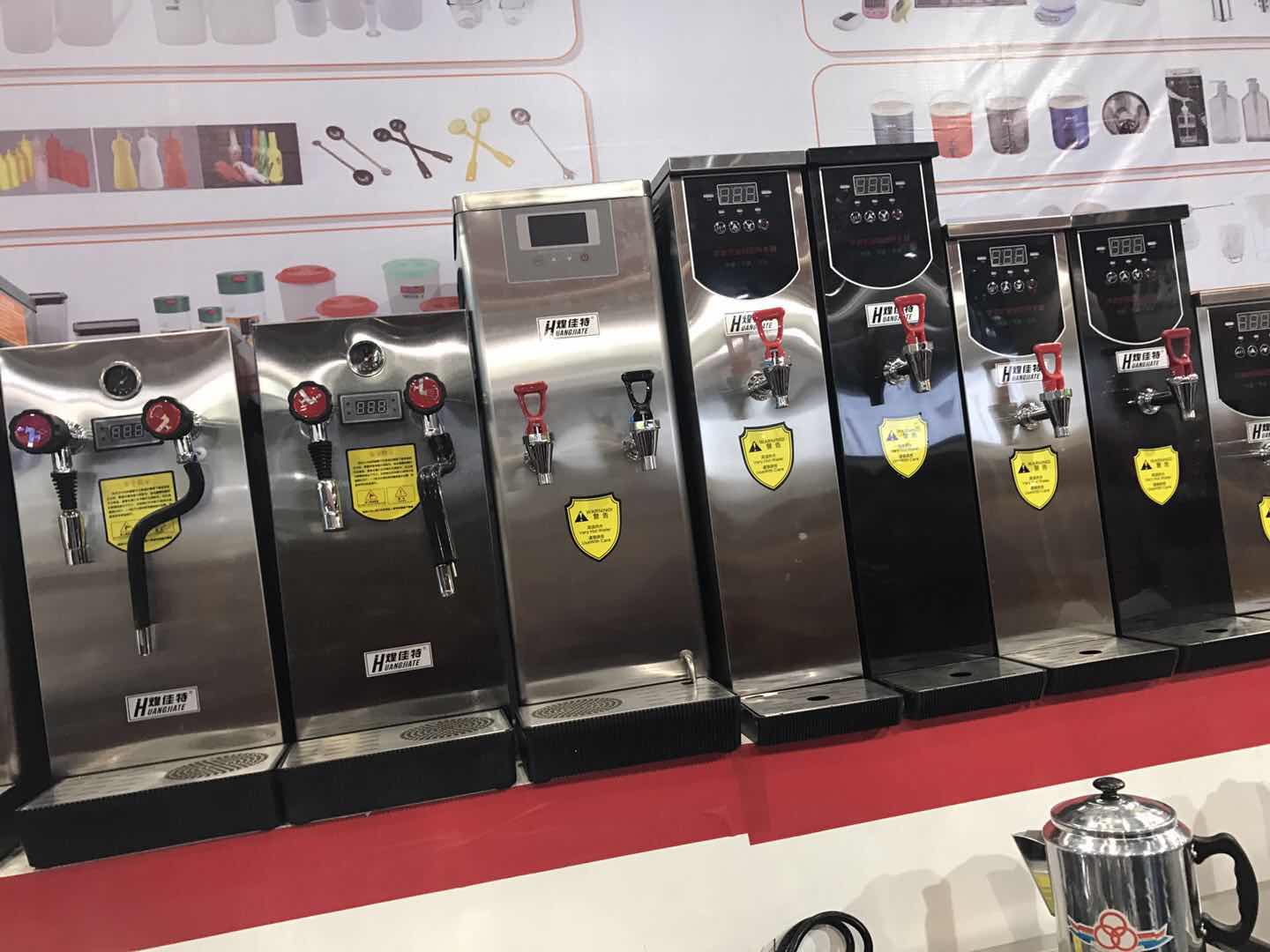 惠州奶茶設備全套多少錢？奶茶設備批發銷售