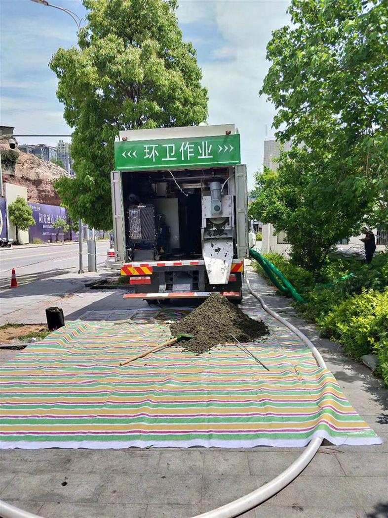 南京分離式吸糞車促銷 分離式掏糞車