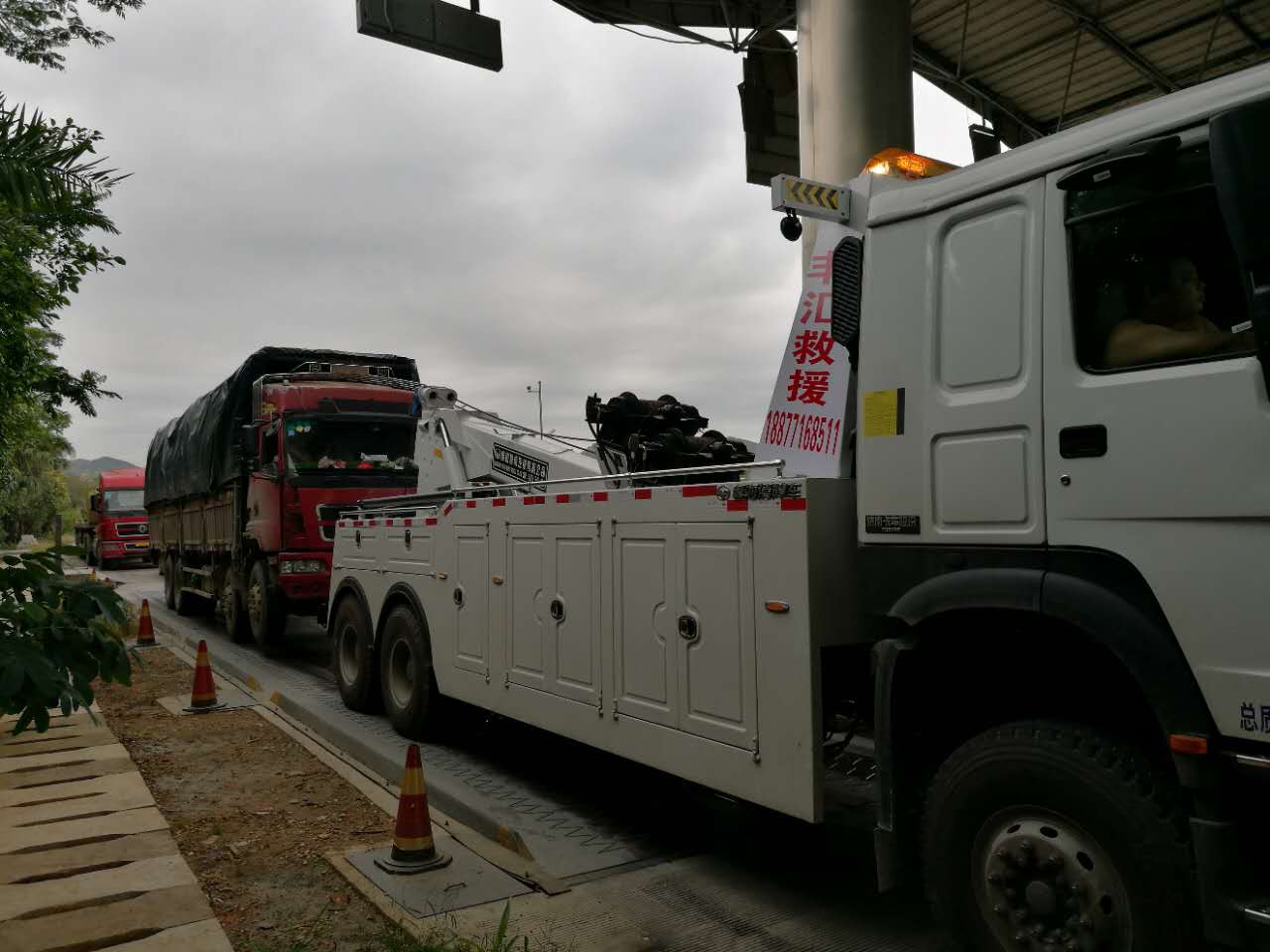 柳州救援拖車-想要**的廣西高速路拖車救援就找南寧豐匯汽車救援服務