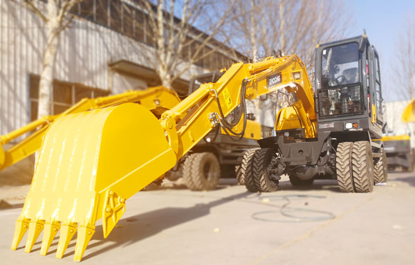 山東全新膠皮輪挖掘機什么牌子好 膠輪挖掘機 技術**