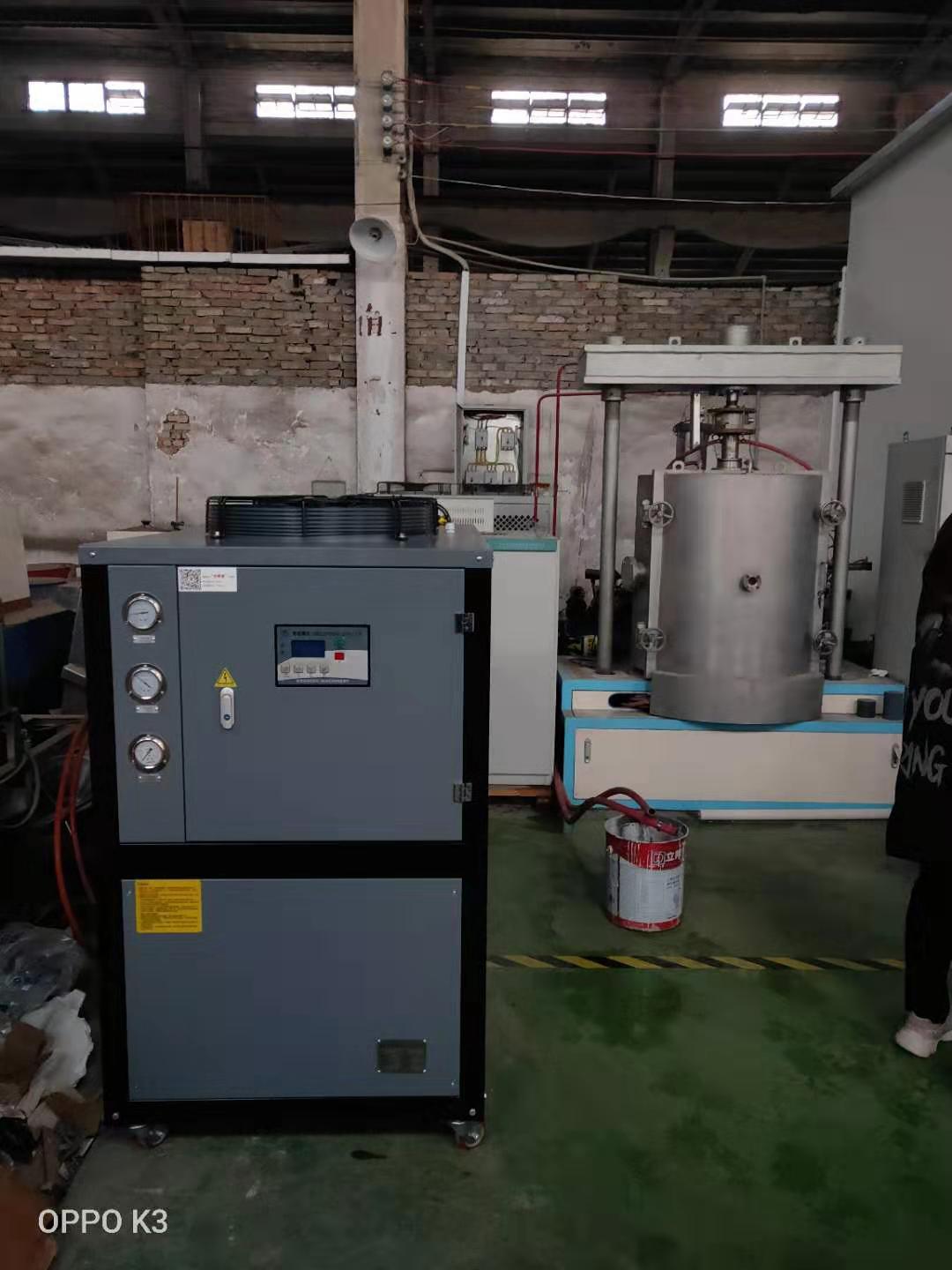 低溫箱式冷水機廠家