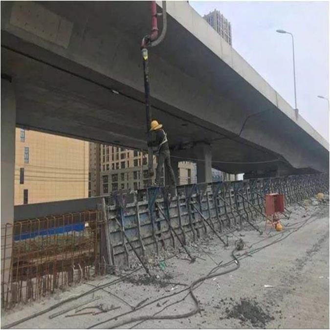 缅甸公路防撞护栏钢模板质量保证