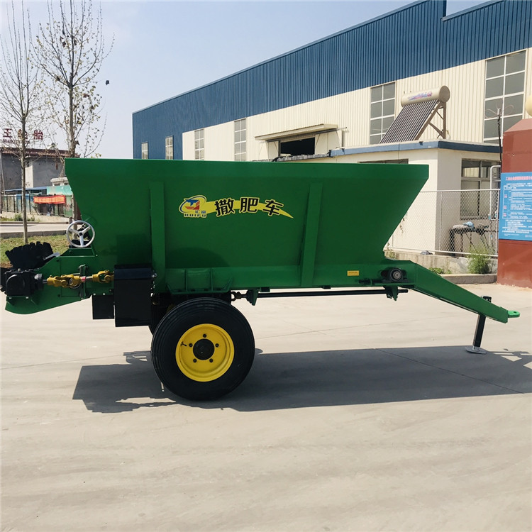 牽引式撒糞車 揚糞機 正規(guī)廠家