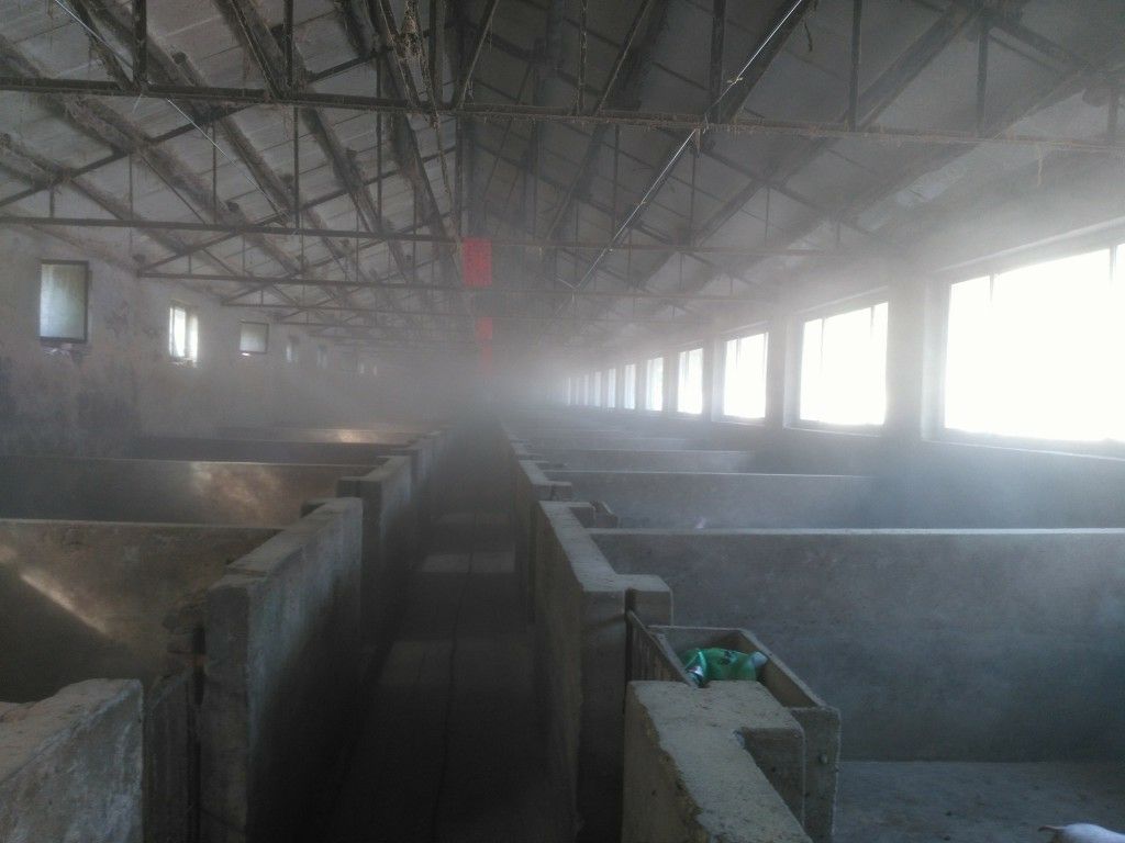 豬場圈舍噴霧消毒設備 農場圈舍消毒噴霧機
