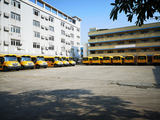 小学校车_合顺汽车租赁_服务排名有榜样_服务标准是什么样的