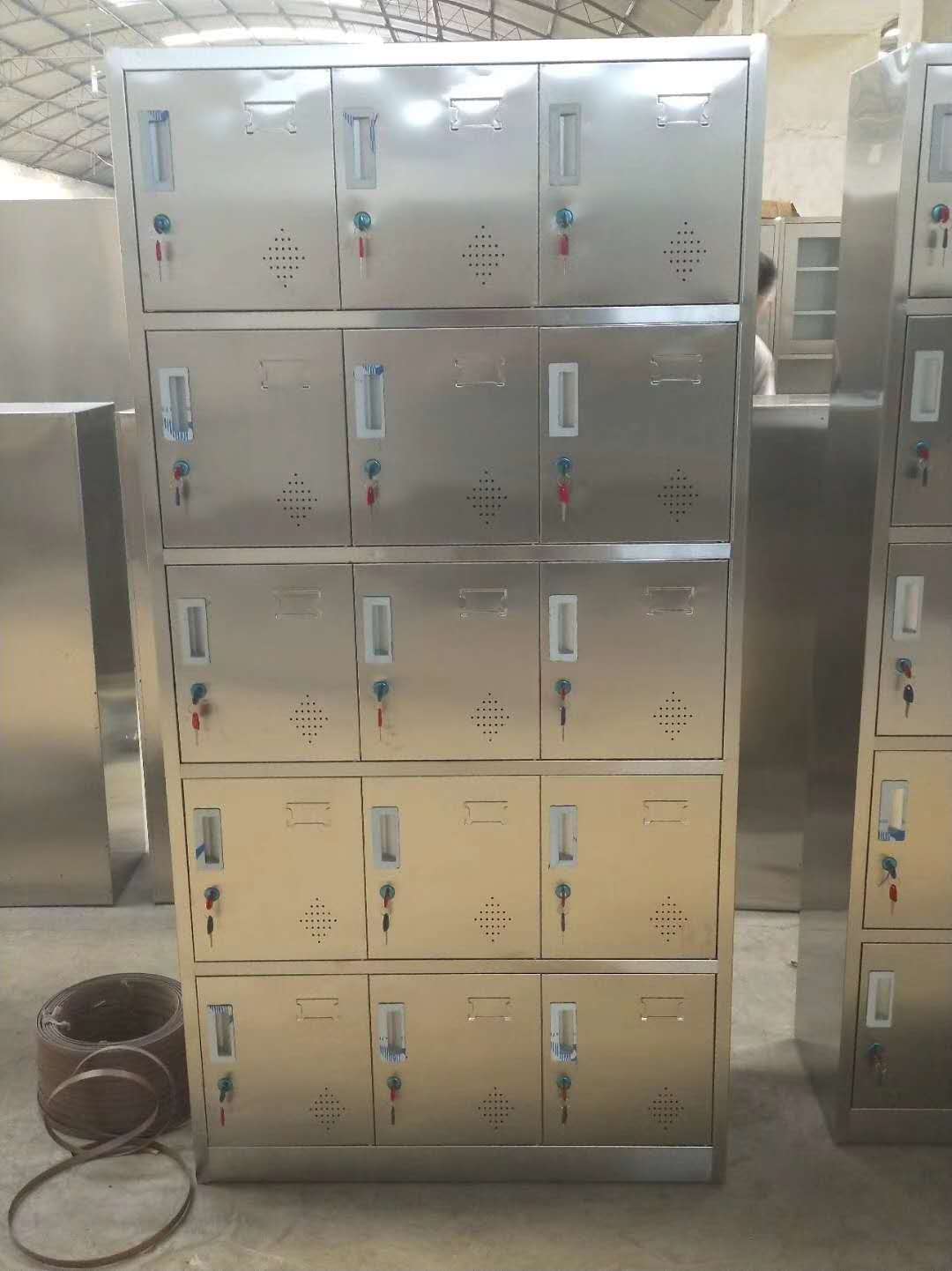 廣東廣州不銹鋼較衣柜廠家**