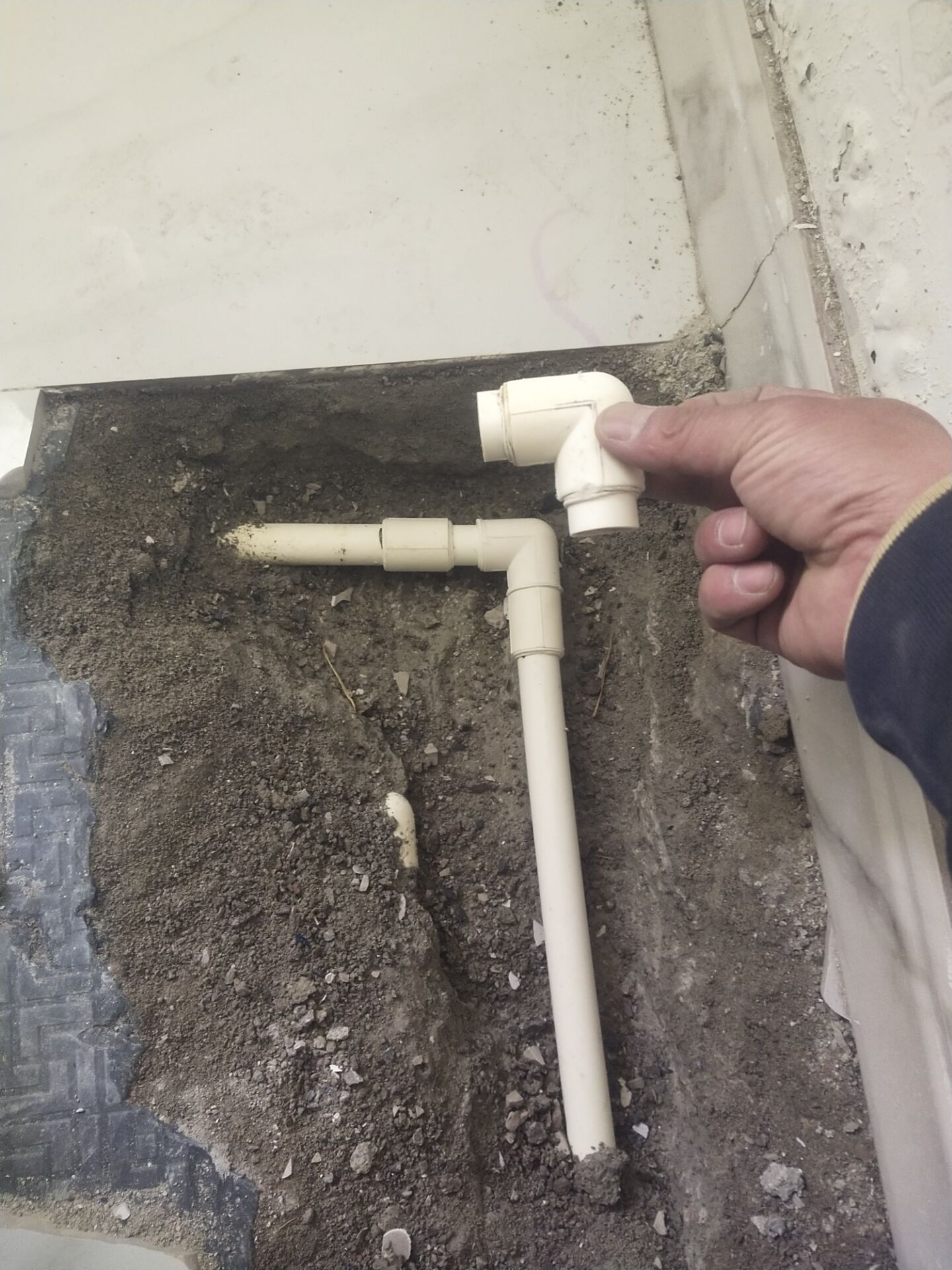 暖氣衛生間陽臺滲漏水漏水點 濟南廁所房屋滲漏水 儀器