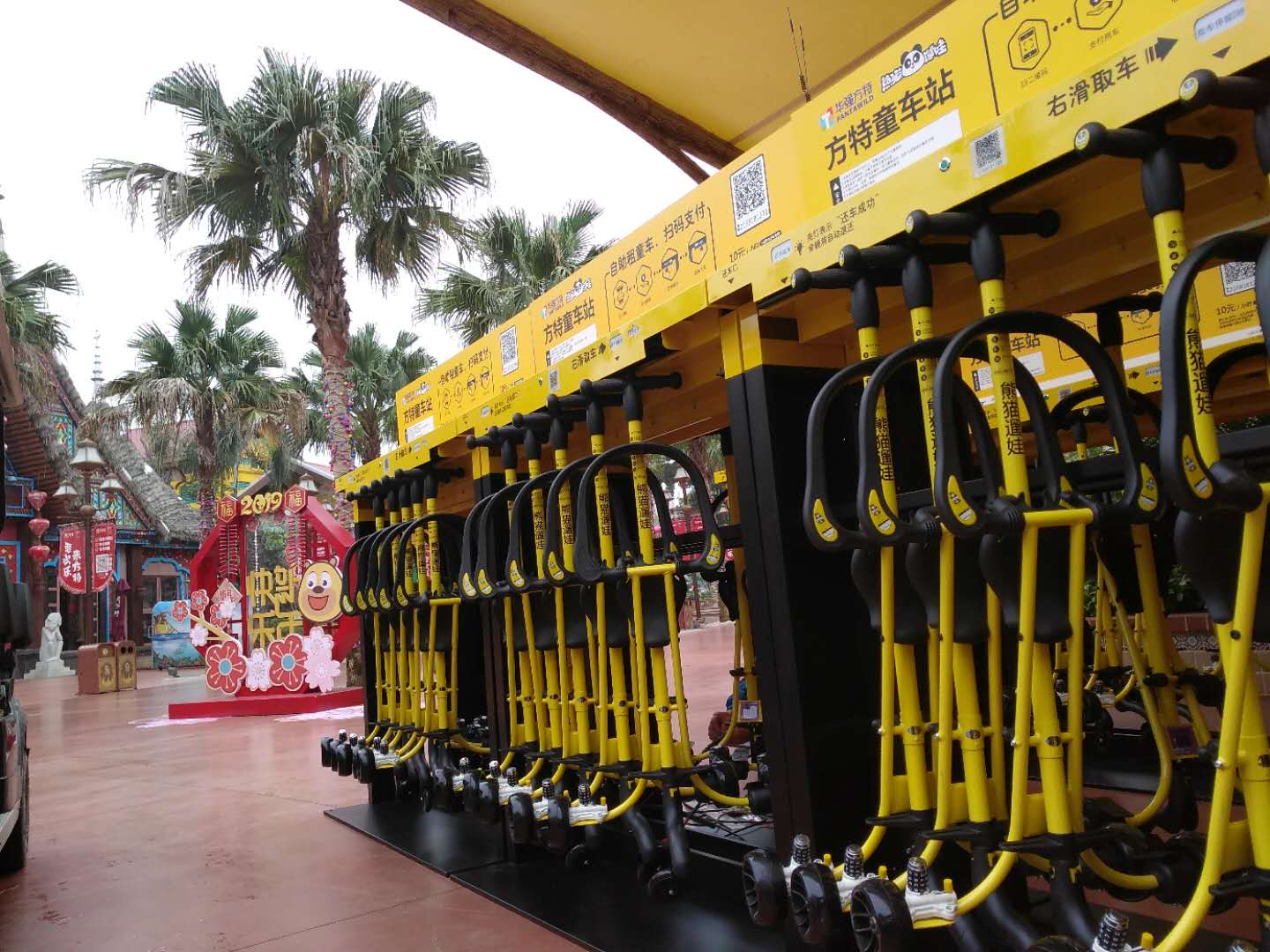 南寧景區(qū)遛娃車如何租 景區(qū)童車租賃