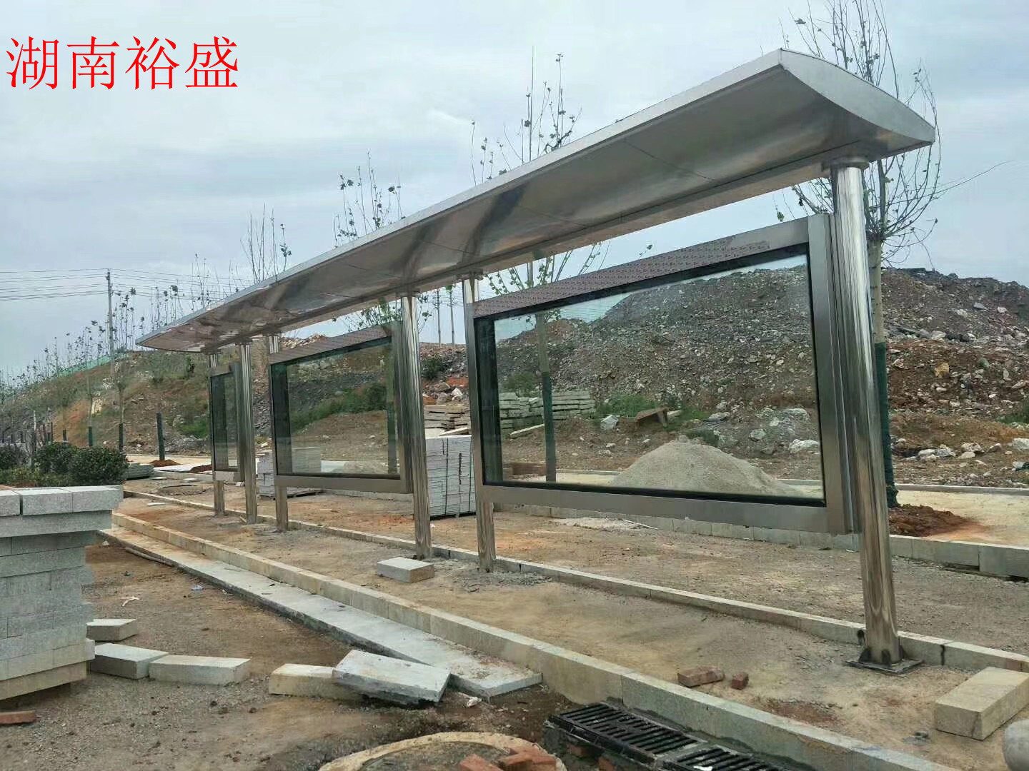 郴州鋼結(jié)構(gòu)候車(chē)亭定制-鄉(xiāng)村招呼站