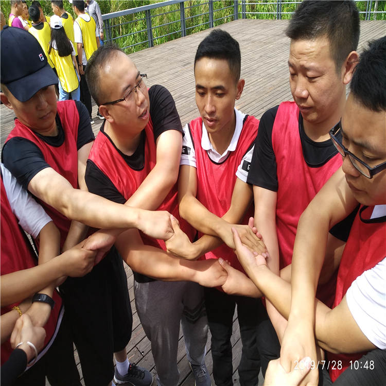 玉溪拓展訓(xùn)練團(tuán)建活動(dòng) 趣味運(yùn)動(dòng)會(huì)游戲大全