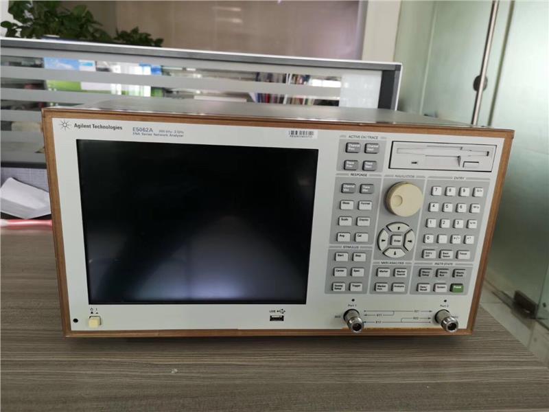 Keysight E5062A 微波矢量网络分析仪