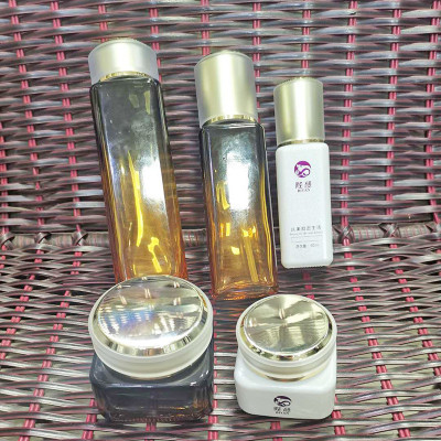 面膜化妝品瓶廠家供應_鵬誠包材_創意_面霜_噴霧_藍色_套裝