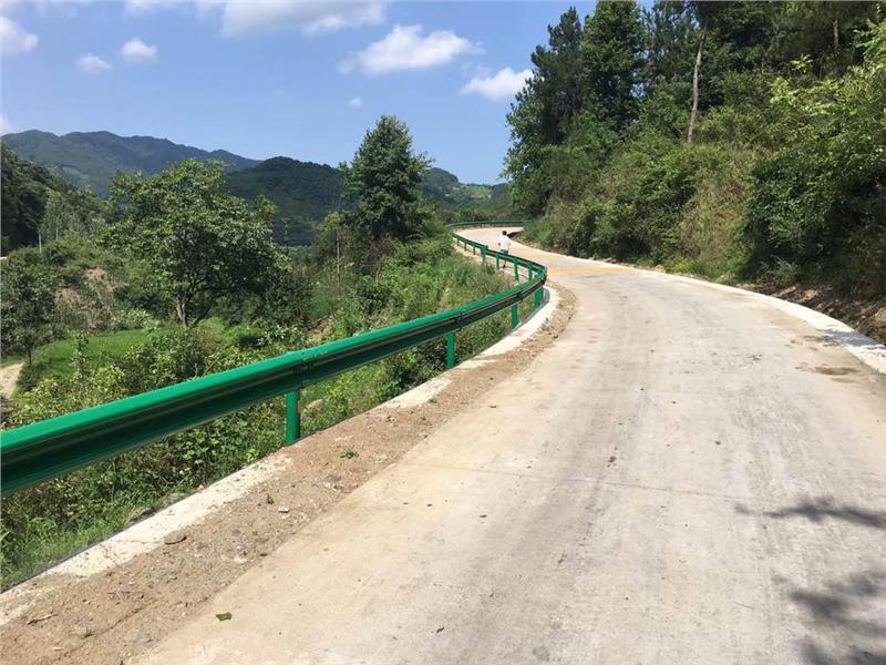 百色道路波形护栏板