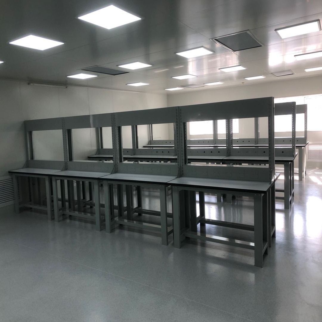 天津裝配工作臺，廠家供應帶掛板照明工作臺