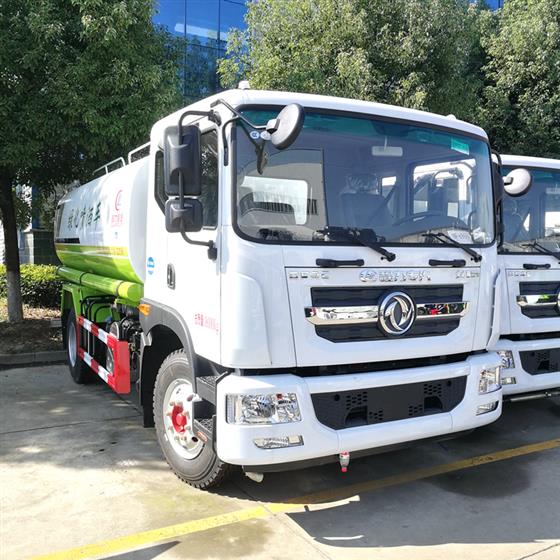東風(fēng)御龍12方灑水車 霧炮車
