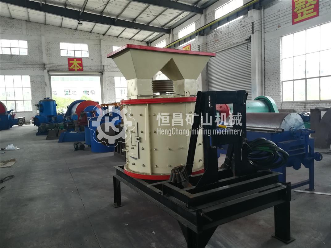 湖南供應立式復合破碎機品牌 礦石粉碎機
