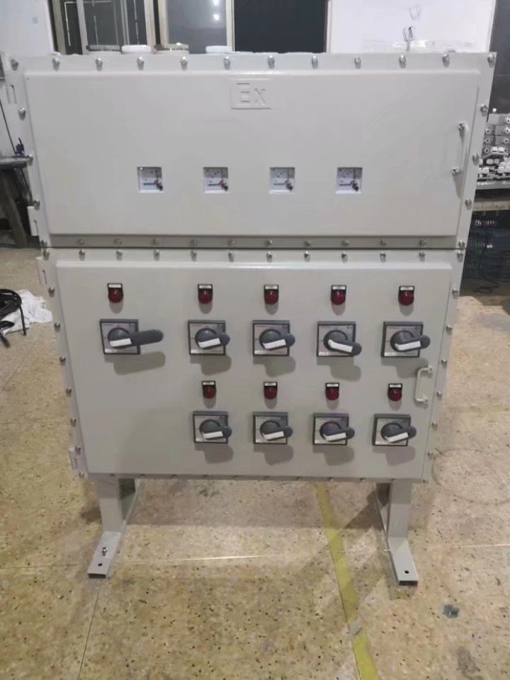 遼寧化工廠定做防爆配電柜  防爆通風(fēng)配電柜 價(jià)格實(shí)惠
