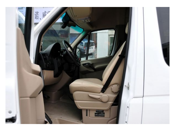 專業(yè)班車出租多少錢 信息推薦 上海華澳汽車租賃供應