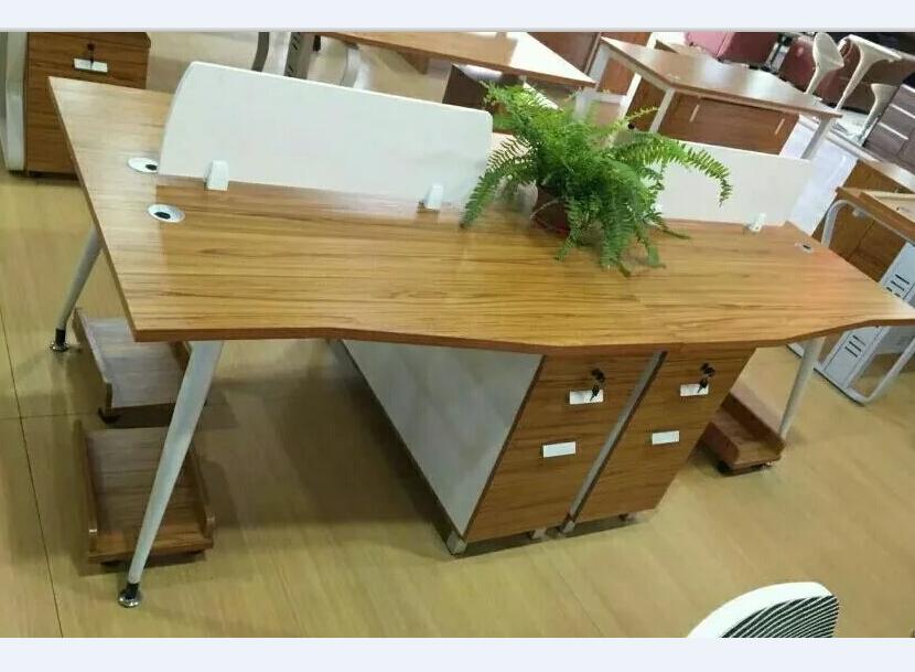安陽職員電腦桌，美冠家具，安陽屏風(fēng)工位桌