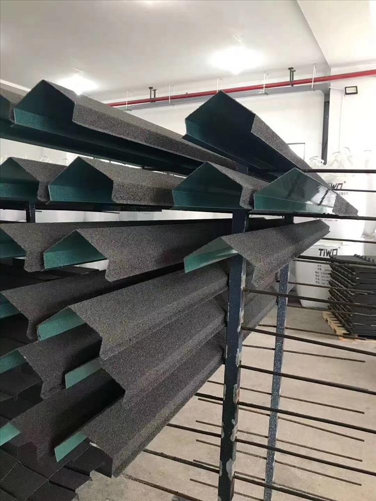 昭通鹽津金屬彩石瓦 量大可按需定制