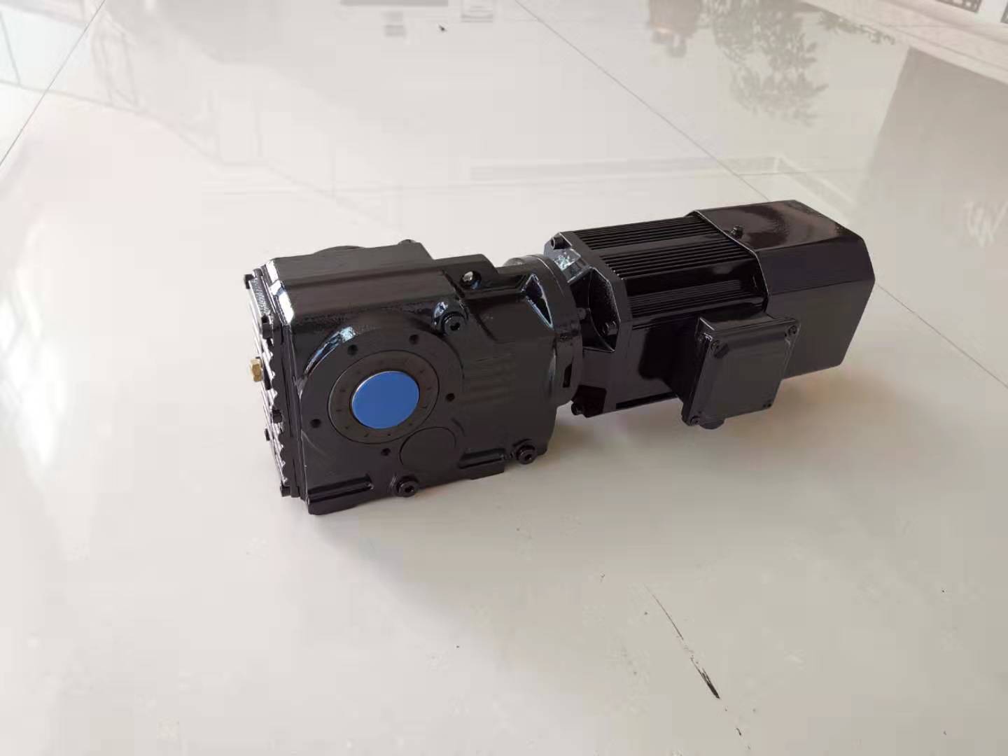 浙江新誠 X8針輪擺線減速機 自動運行