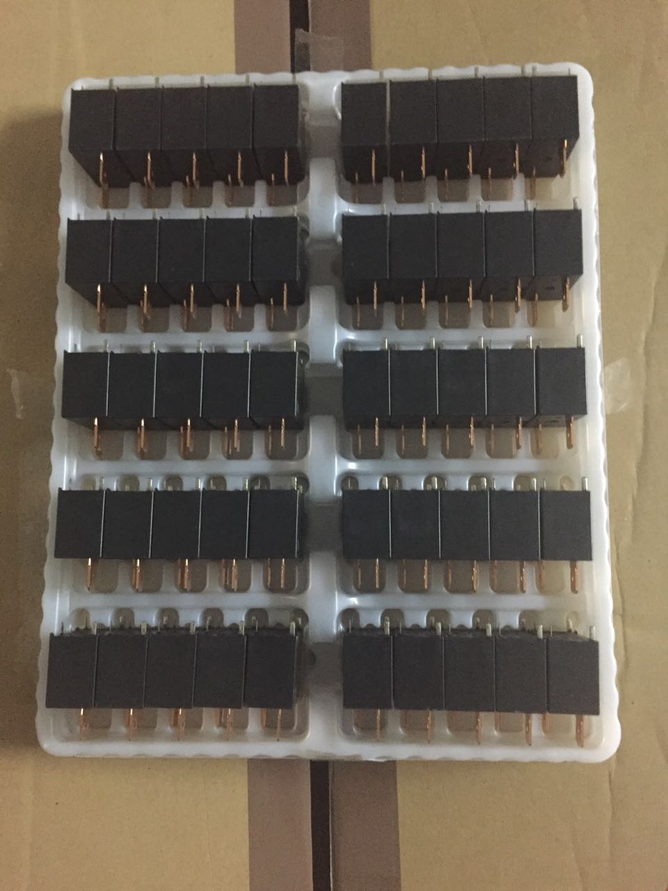 歐姆龍繼電器G5LA-14-5VDC