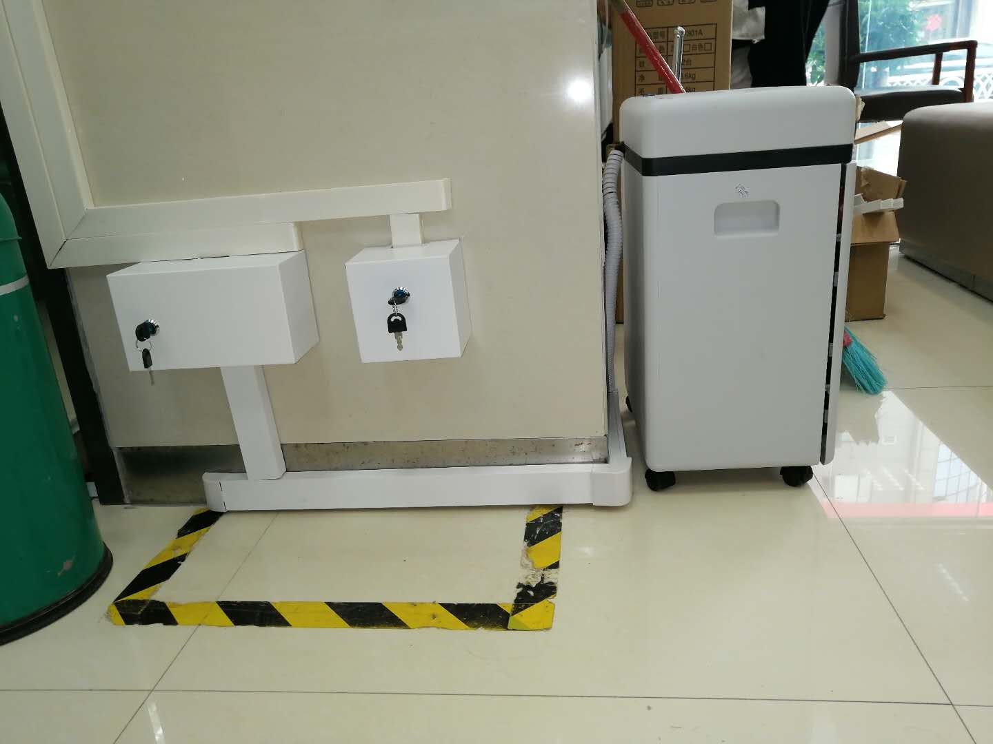 86型面板銀行壁插墻插防護(hù)盒