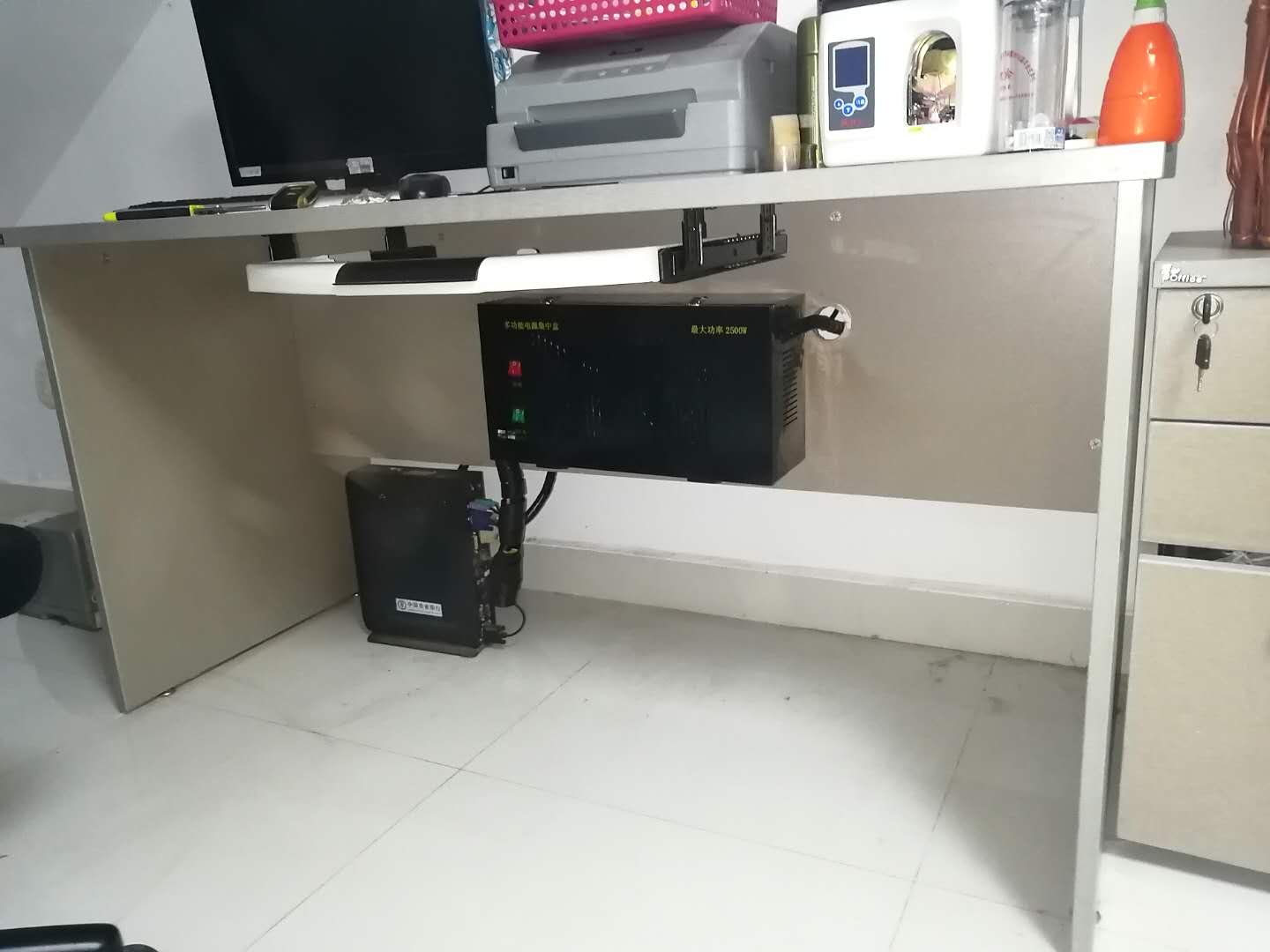 銀行**電源管理箱防護盒
