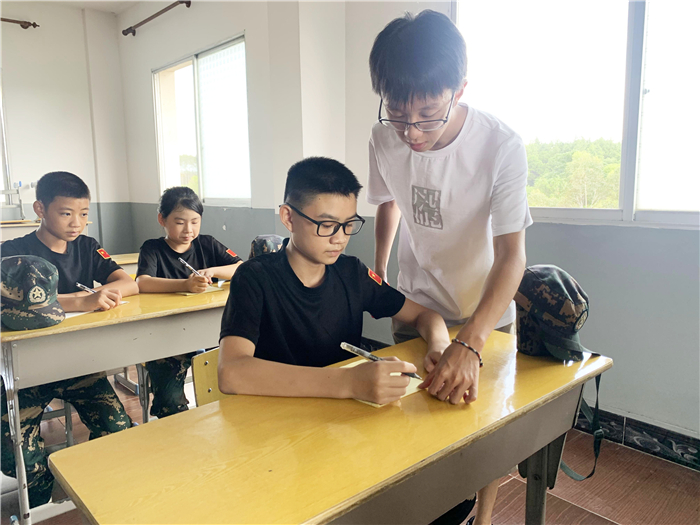 南寧網(wǎng)癮少年特訓咨詢地址-多年專注叛逆孩子教育