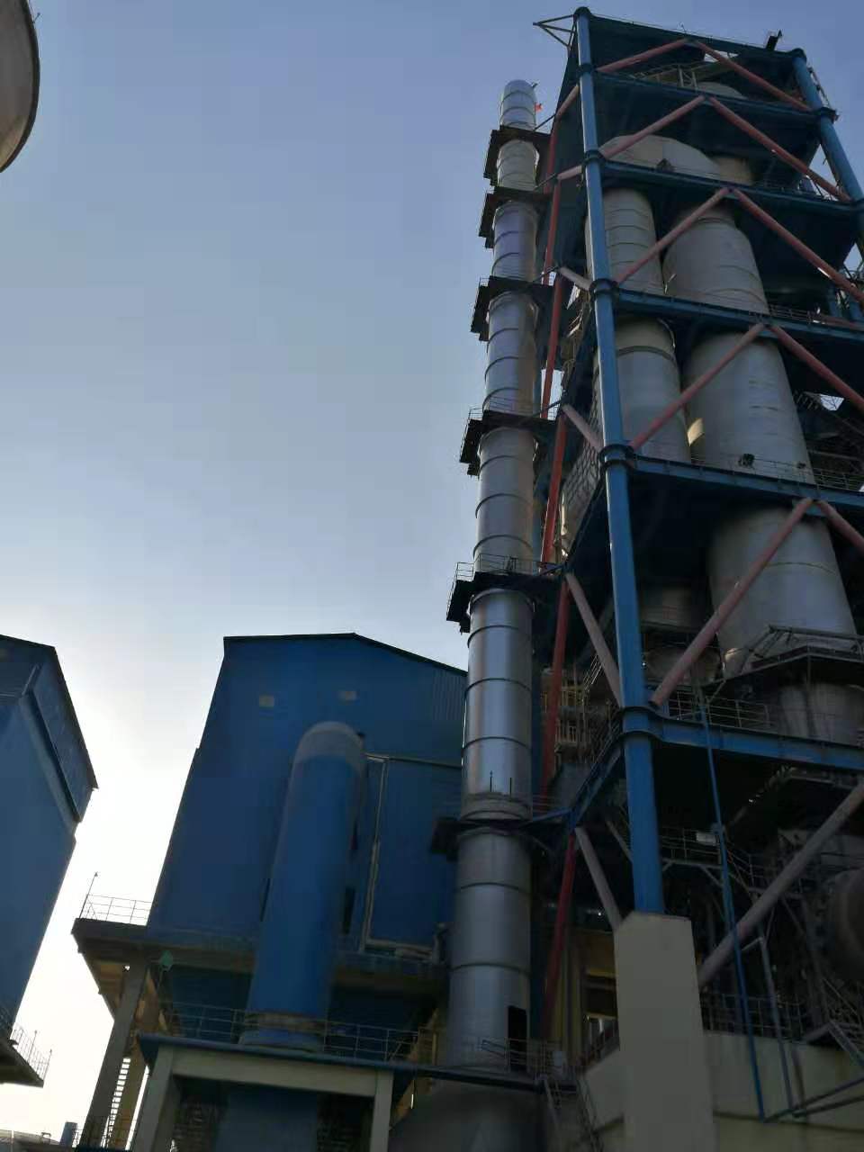 臺州更換窯尾預熱器煙筒廠家 窯尾煙囪銹蝕拆除更換