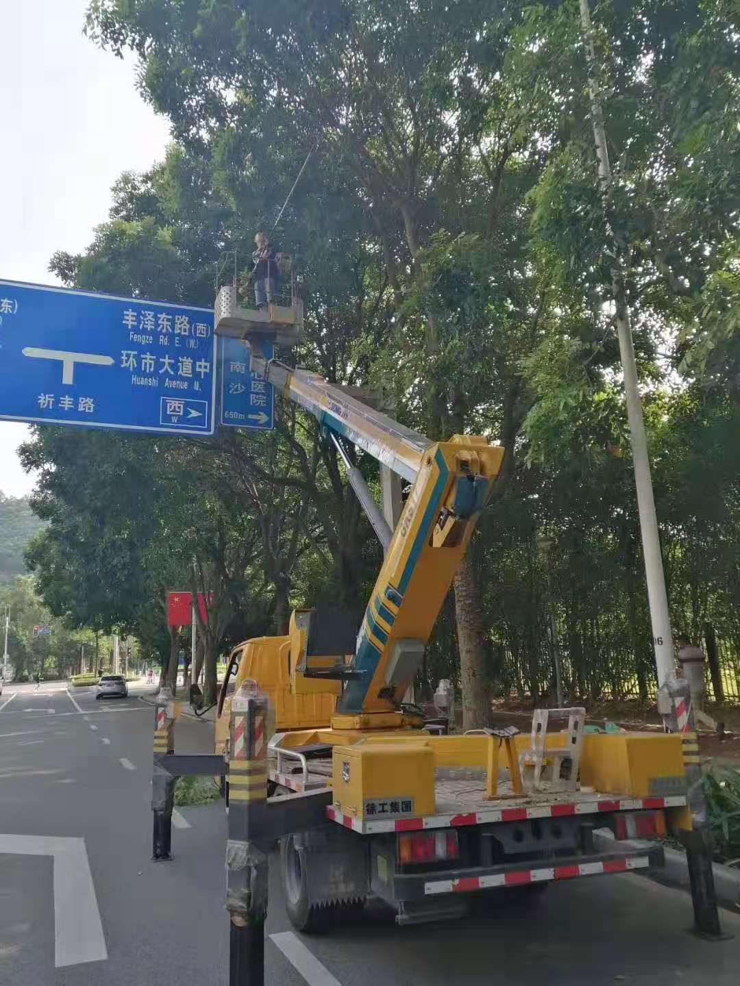 梅州臂架式橋檢車出租直臂高空車出租 路燈車出租