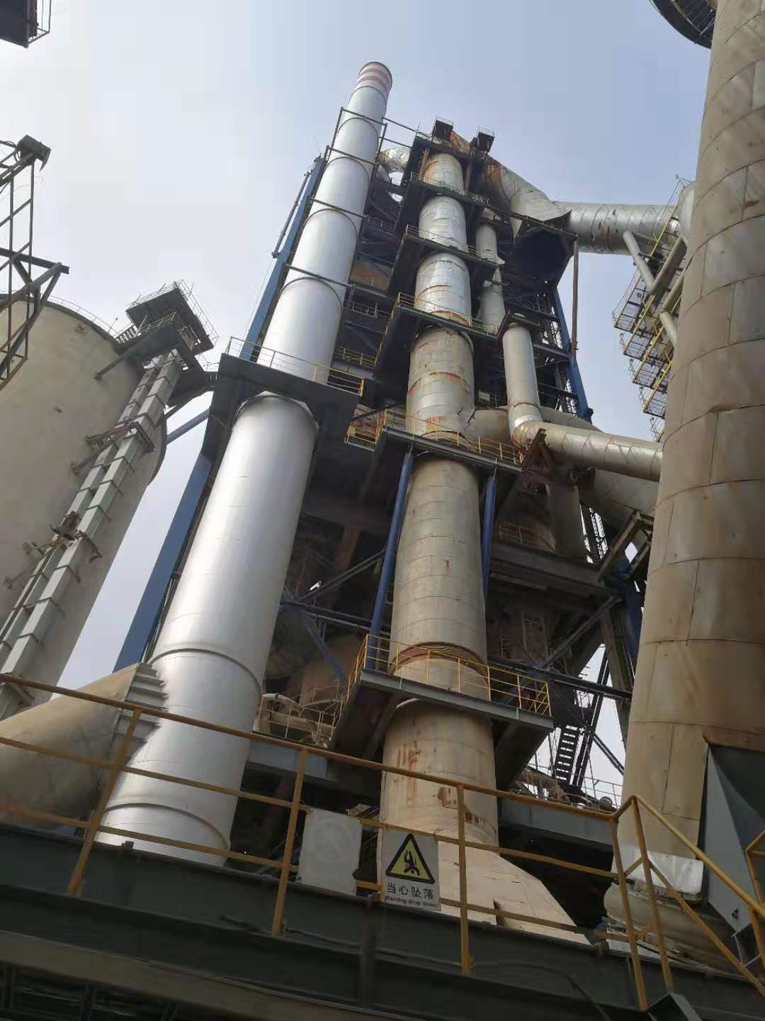鞍山更換窯尾預熱器煙筒公司 拆除更換窯尾預熱器煙囪