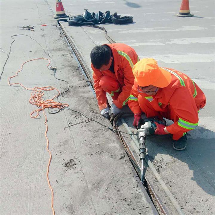 丽江桥梁伸缩缝更换安装施工队伍