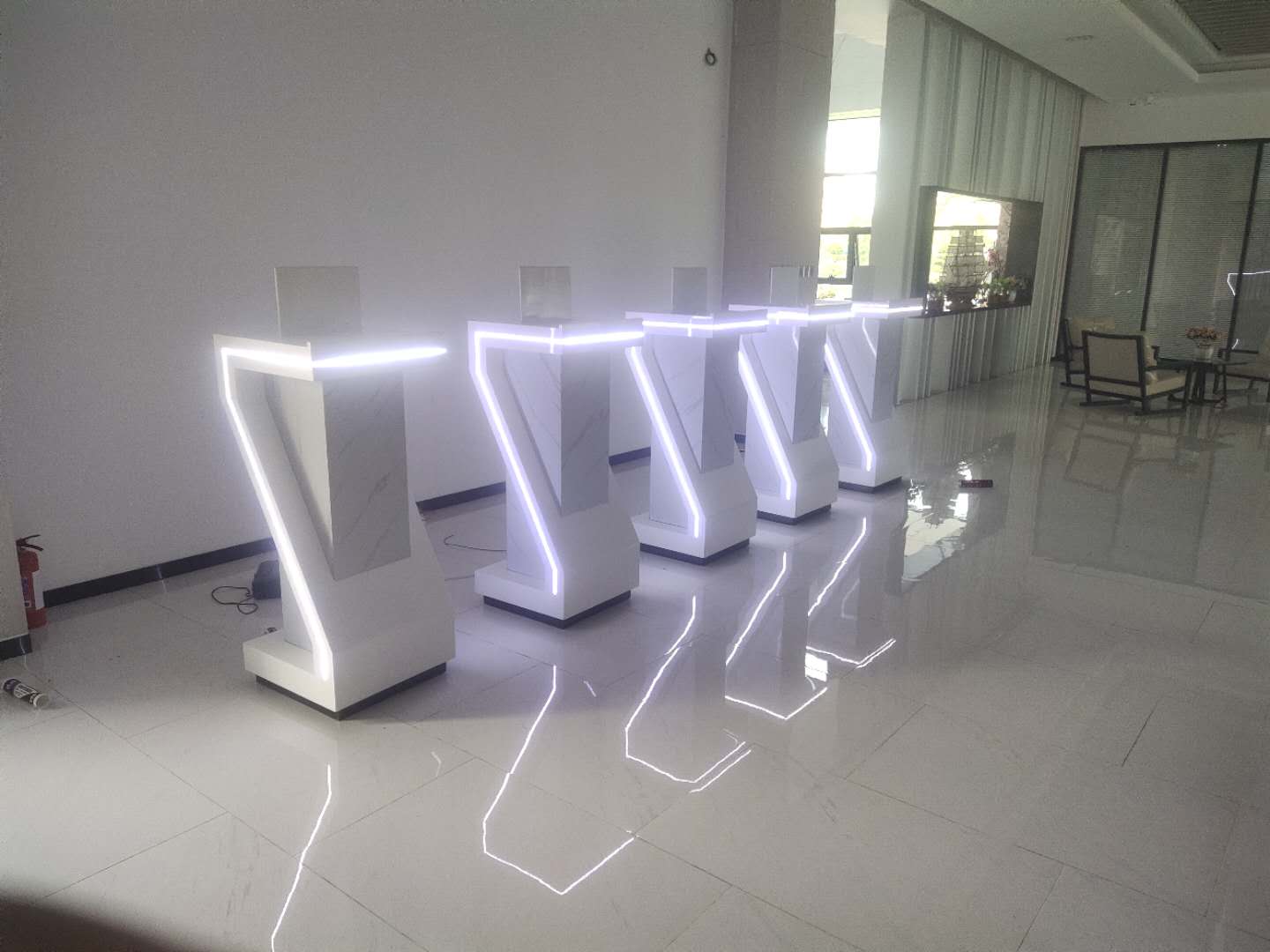 儋州手機展示柜廠家