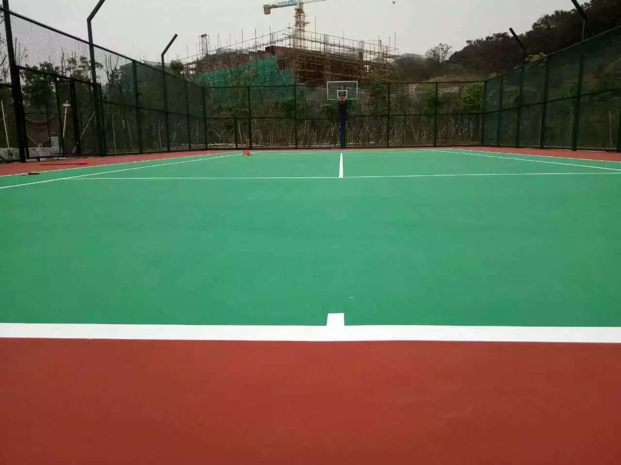 宜昌市遠安縣球場地坪廠家 環氧地坪漆球場