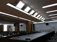錄播教室補光燈 錄播教室裝修要求 演播室燈光布局技巧