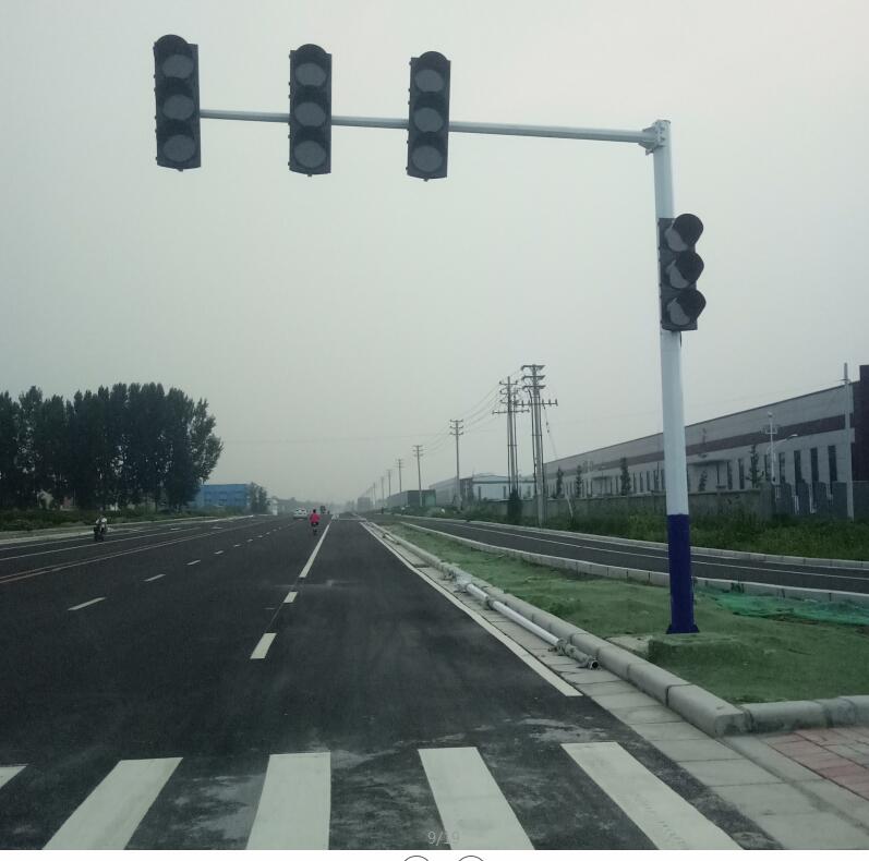 十堰道路信号灯杆