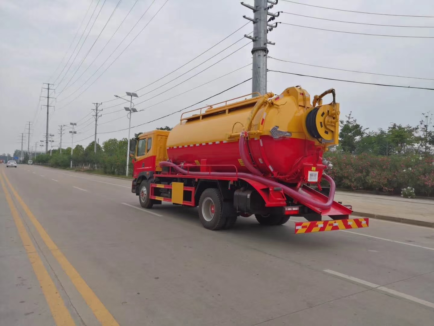 冲洗吸污车吸粪车