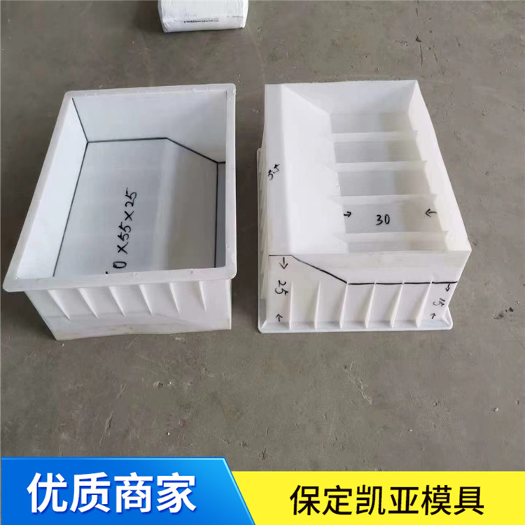 钢丝网立柱模具材料